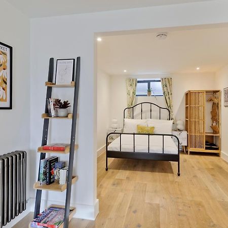 Luxury One Bedroom Greenwich Studio Apartment Near Canary Wharf By Underthedoormat Лондон Екстер'єр фото