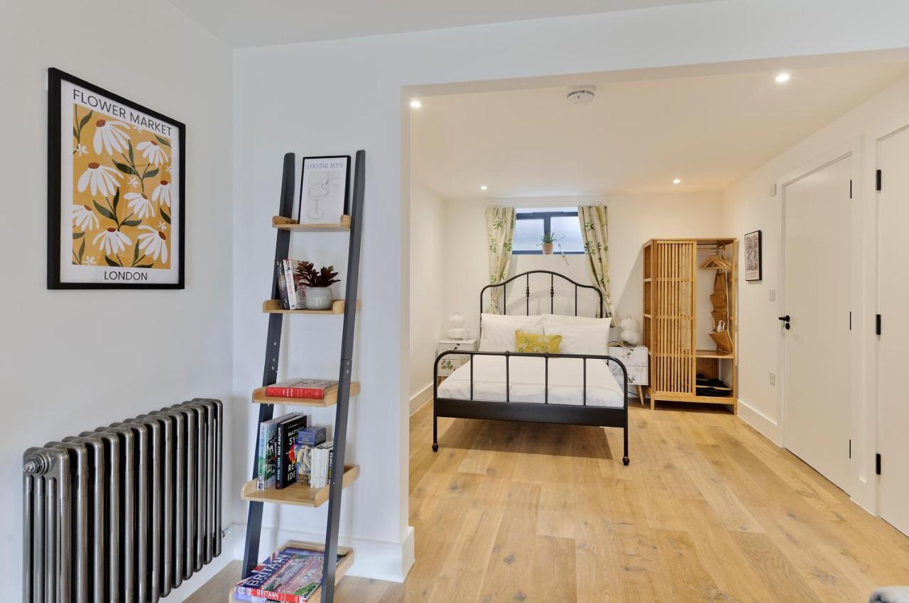 Luxury One Bedroom Greenwich Studio Apartment Near Canary Wharf By Underthedoormat Лондон Екстер'єр фото